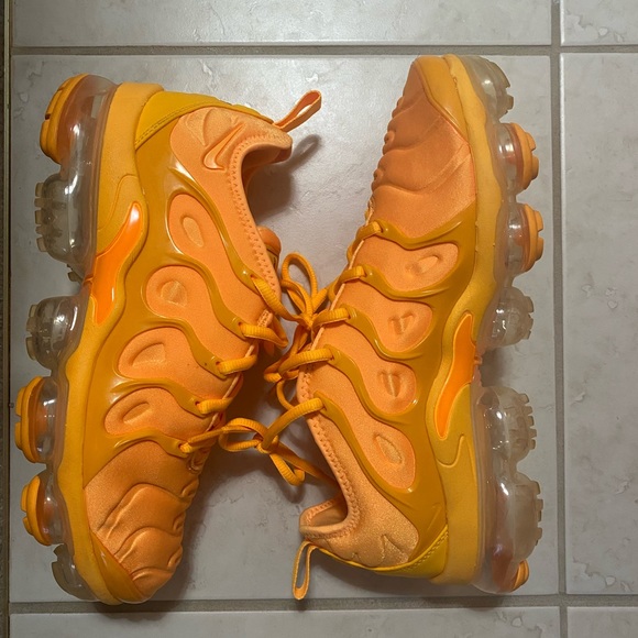 womens vapormax plus orange